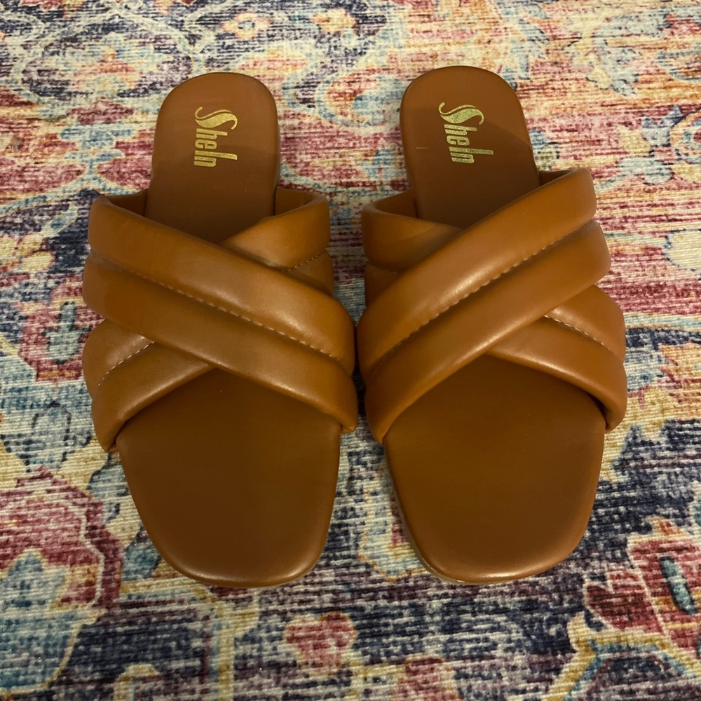 💥4/$20 BUNDLE 🆕 NWOT Caramel Women's Slide Sandals Size 9